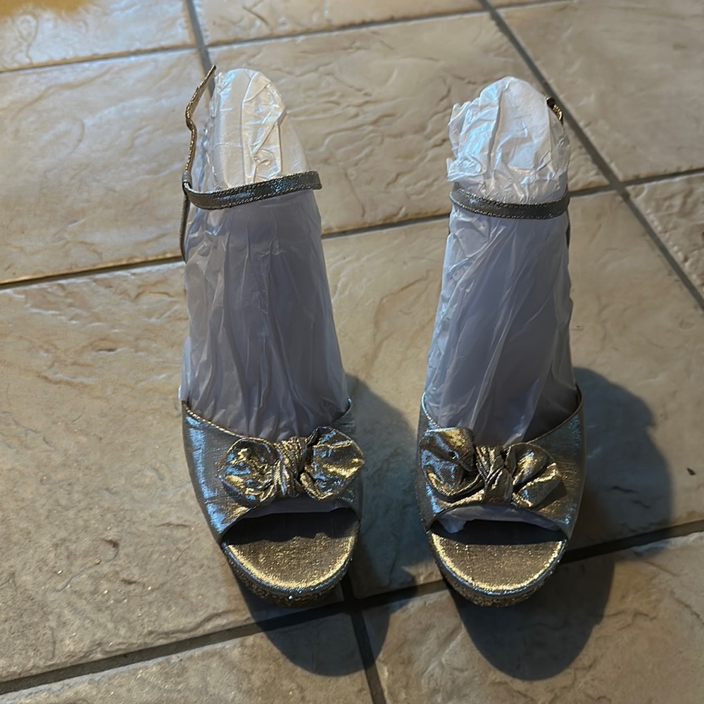 Jessica Simpson shimmer silver wedges
